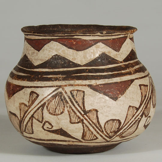 Historic Zuni Pueblo Pottery - C3776B